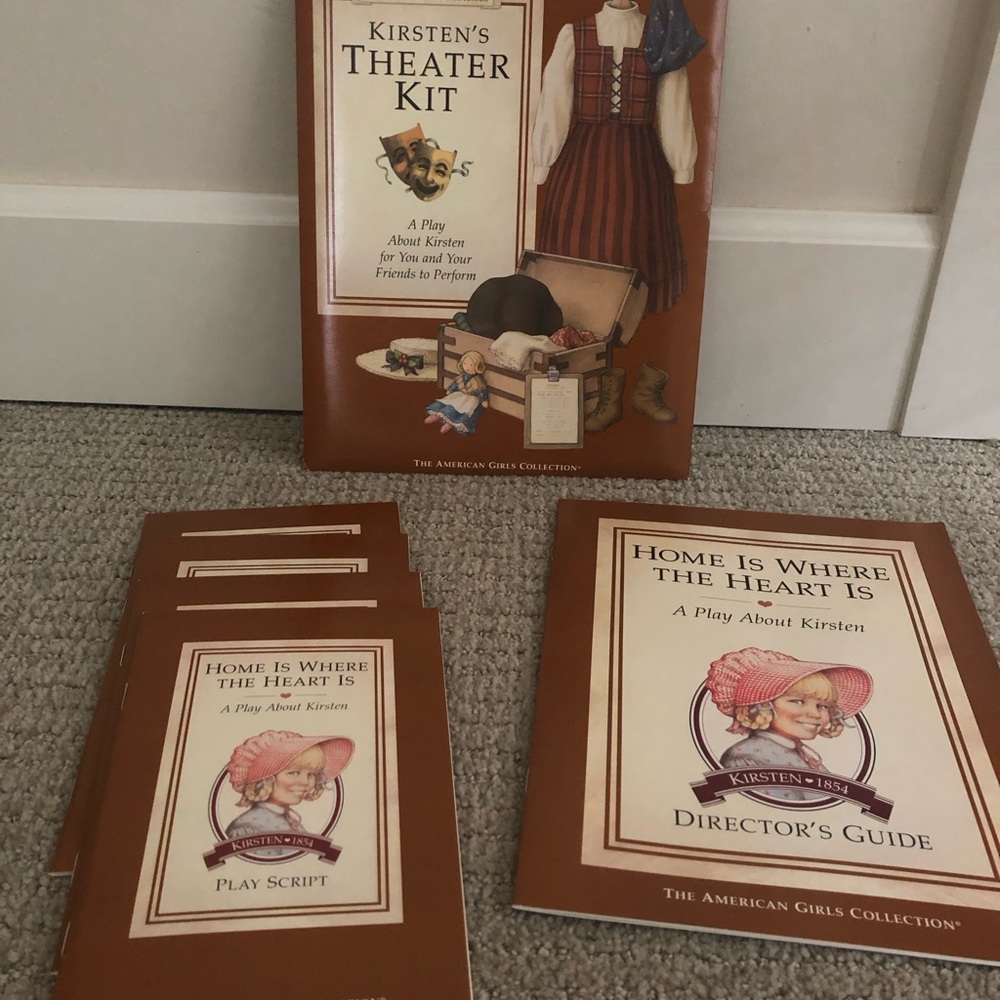 Pleasant Company (American Girl Collection) - Vintage Kirsten’s Theater Kit